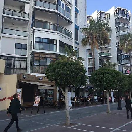 Apartment Valdecantos Beachfront Apartments Marbella